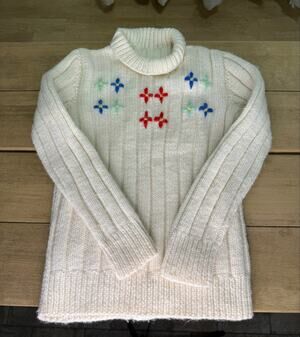 Vintage 1970s ribbed wool floral embroidered kids turtleneck sweater size 6